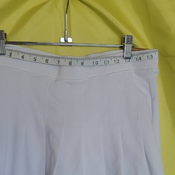 Victora Secret Elegant White Pleated Skirt Size L - Picture 10 of 11